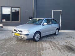 SEAT Ibiza - 1.6 Signo Goed lezen a.u.b. !!