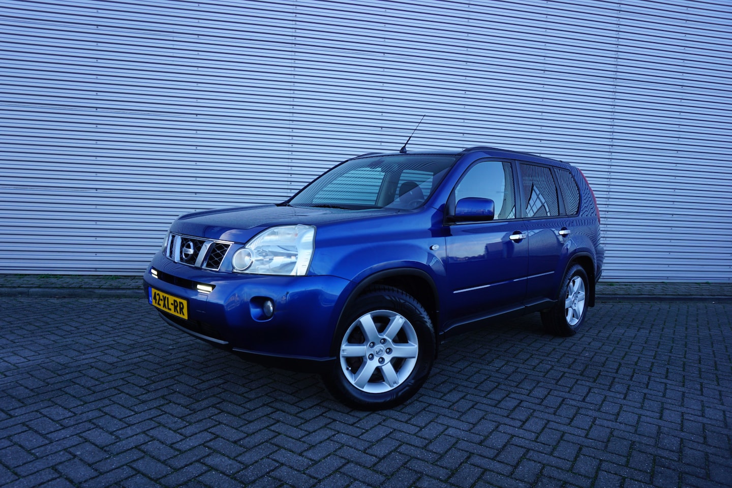 Nissan X-Trail - 2.0 dCi LE 4WD AUTOMAAT -  Airco / Navi / Camera / Elektr. ramen / Trekhaak / Lm velgen / - AutoWereld.nl