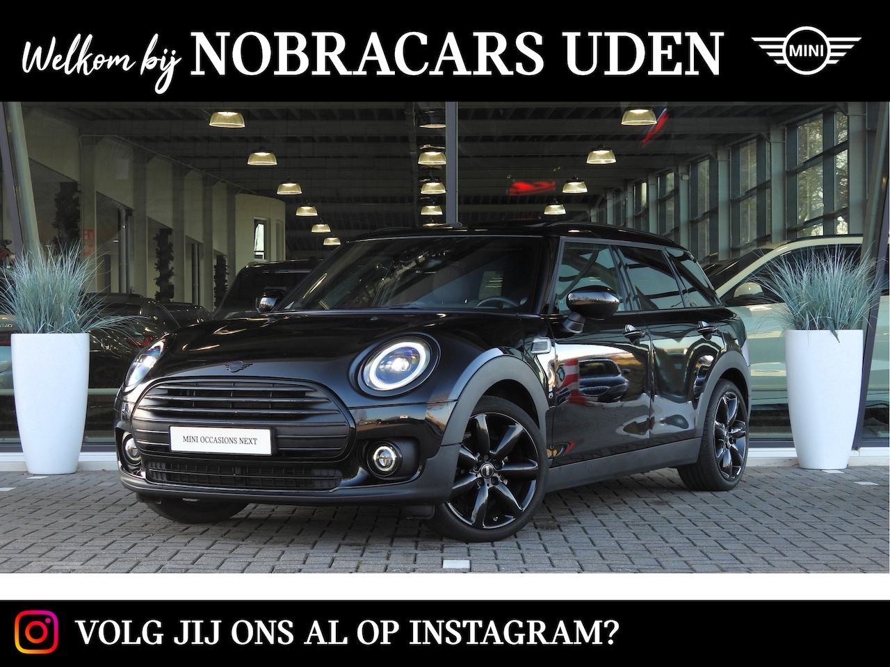 MINI Clubman - Cooper Classic Automaat / Panoramadak / Achteruitrijcamera / Comfort Access / LED / Stoelv - AutoWereld.nl