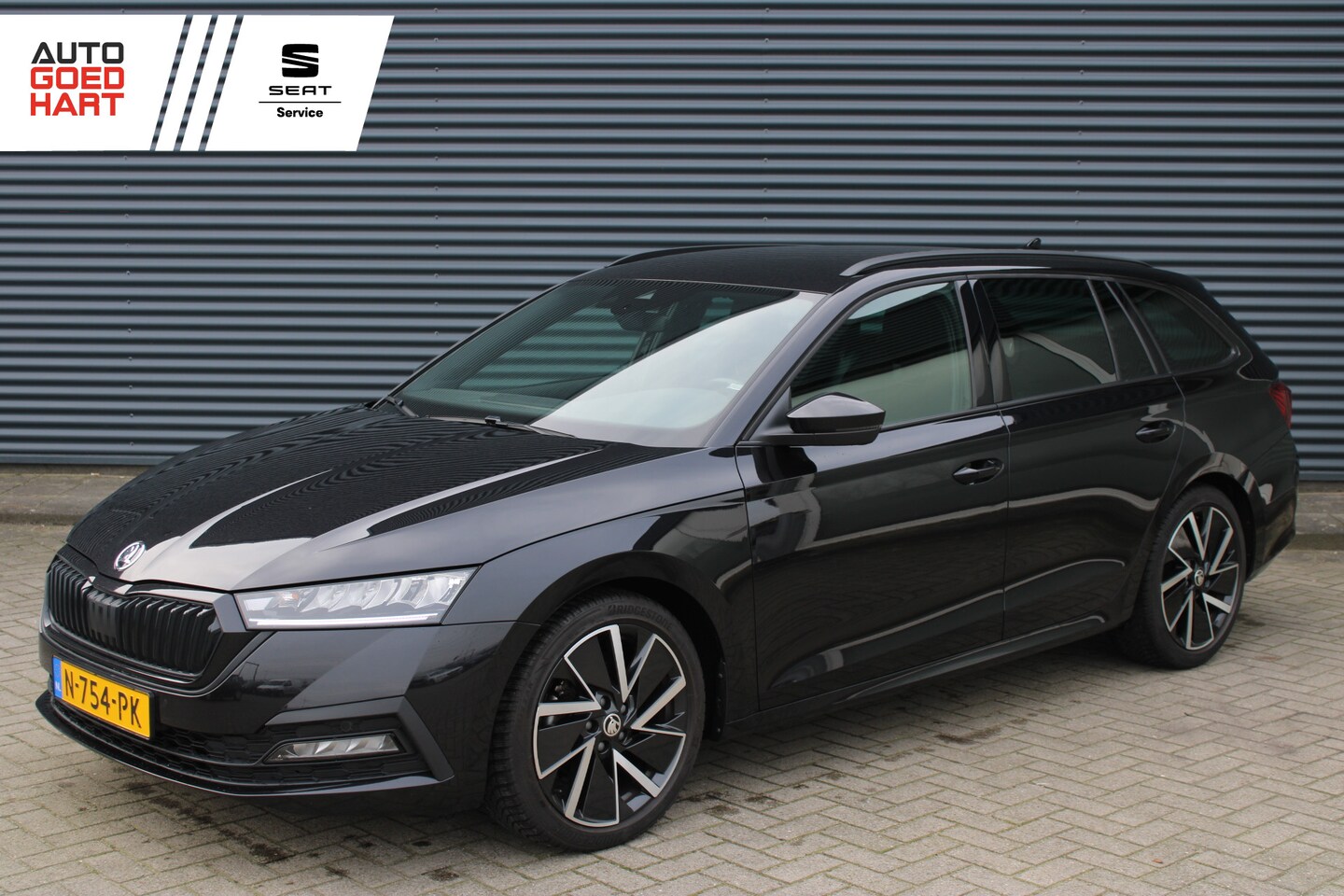 Skoda Octavia Combi - 1.0 e-TSI Sport Business Full-Led Adaptive-Cruis Drive-Mode - AutoWereld.nl