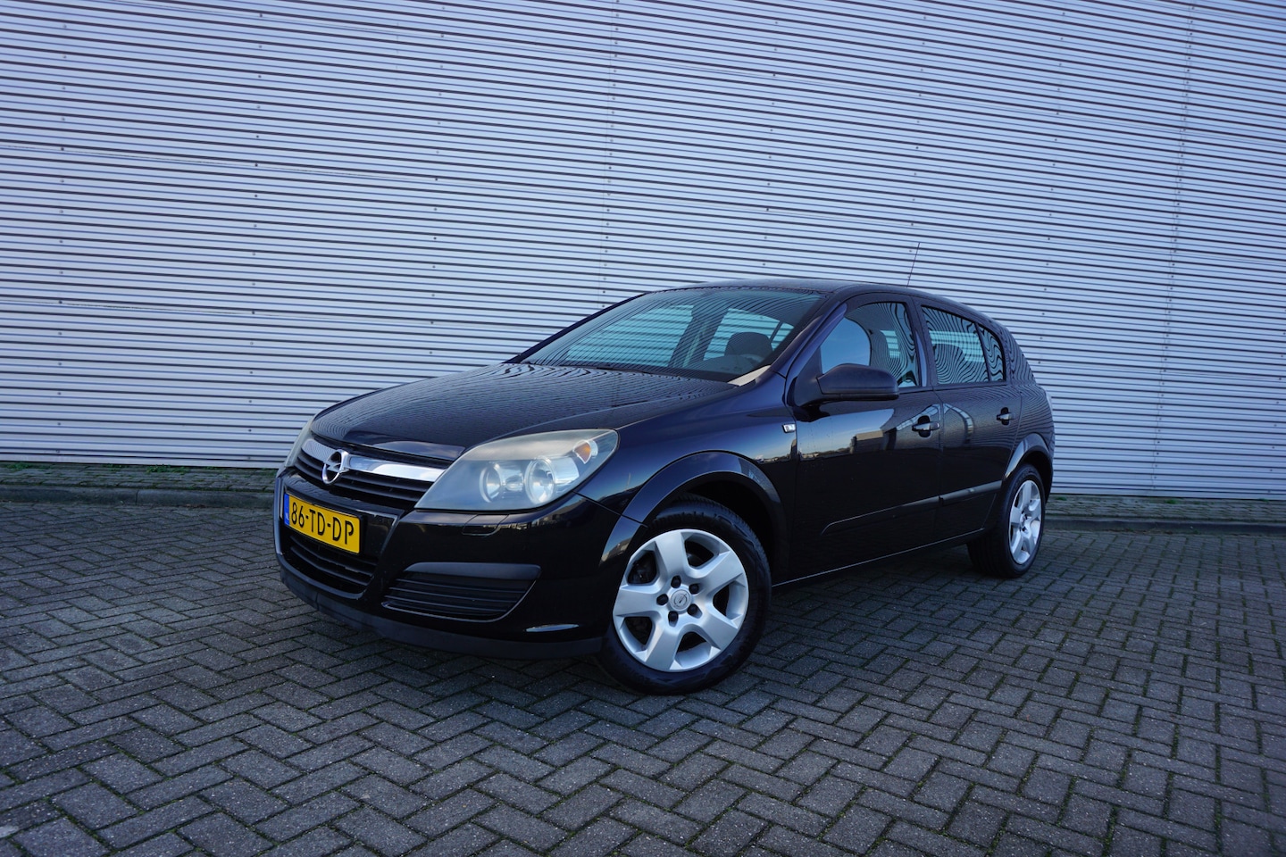 Opel Astra - 1.6 Edition Airco / Cruise / Elektr. ramen / Lm velgen / NAP - AutoWereld.nl