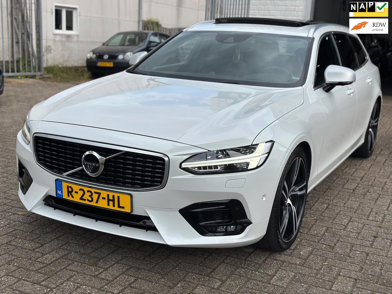 Volvo V90 - 2.0 T6 AWD|R-Design|Polestar|335PK|Uniek|Memory|360| - AutoWereld.nl