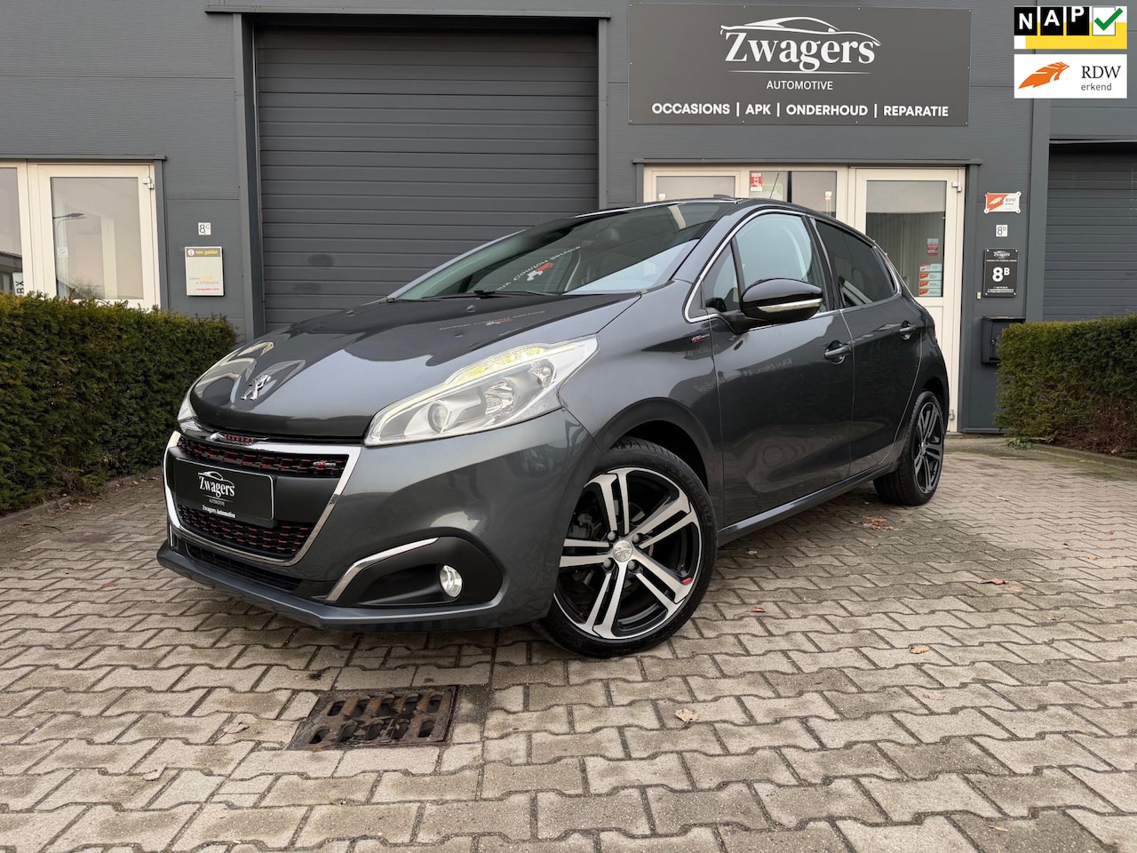 Peugeot 208 - 1.2 PureTech GT-line | Pano | Navi | 110pk - AutoWereld.nl