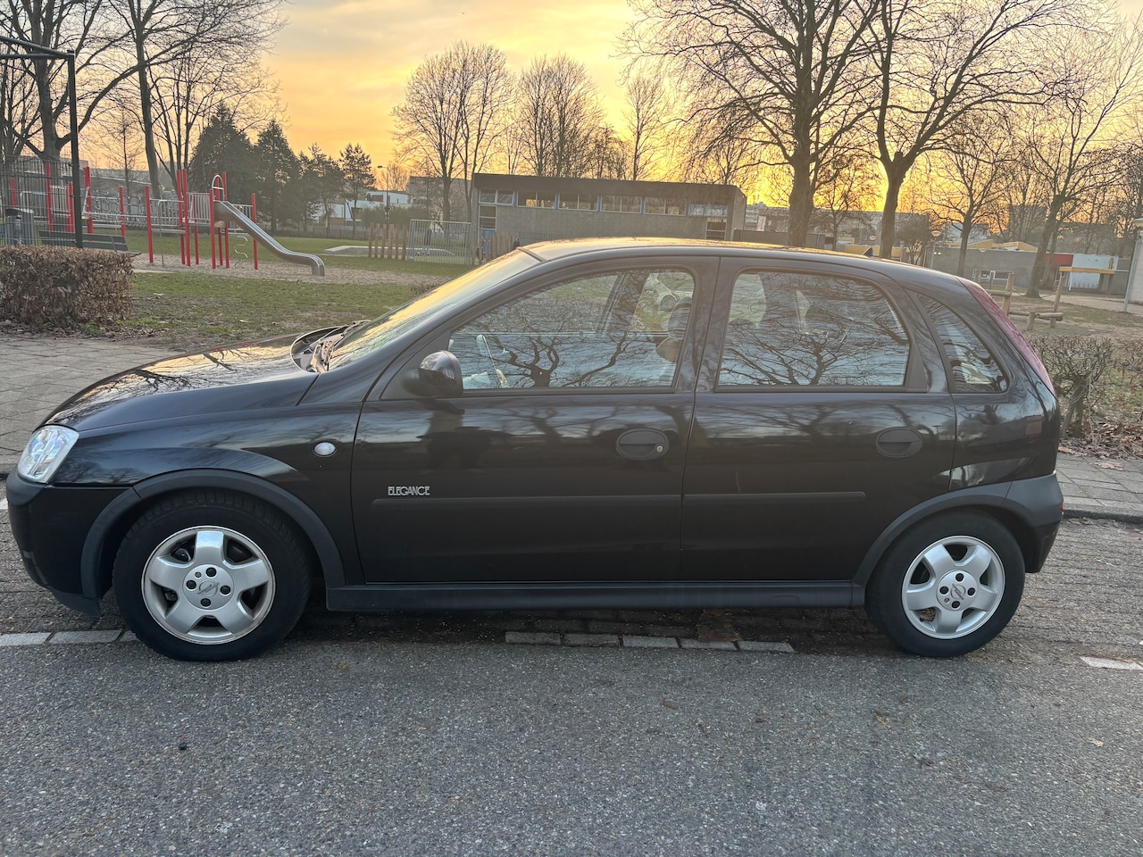 Opel Corsa - 1.4-16V Elegance - AutoWereld.nl