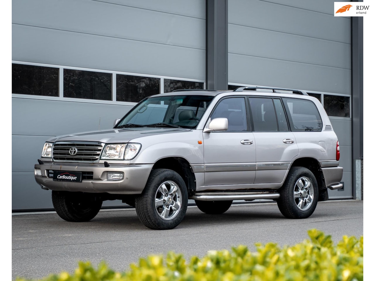 Toyota Land Cruiser 100 - 4.7i V8 Executive I VAT I First Owner I LPG I - AutoWereld.nl