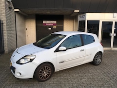 Renault Clio - 1.5 dCi Authentique / EURO-5 / EXPORT / RIJDBARE VOORSCHADE