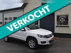 Volkswagen Tiguan - 1.4 TSI Comfort&Design/Pano/Groot Navi/Trekhaak