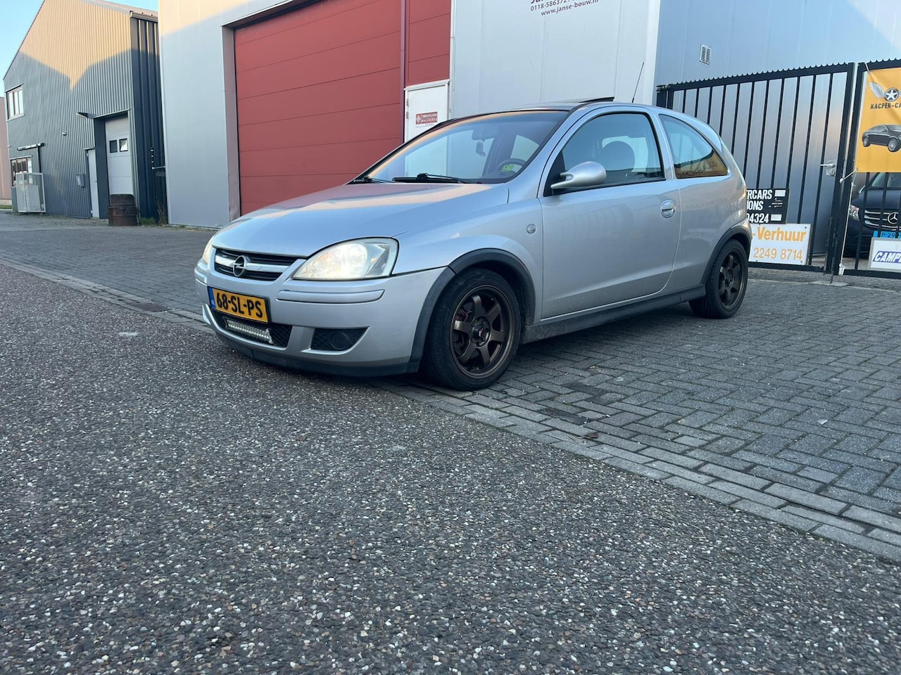 Opel Corsa - 1.8-16V Gsi Silverline/ Dakraam/Airco/Elek Spiegels/ Sportieve velgen en Uitlaat - AutoWereld.nl