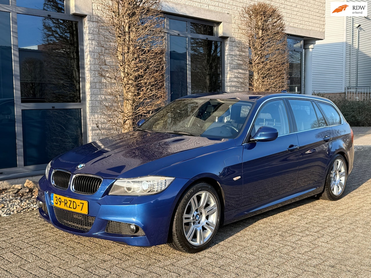 BMW 3-serie Touring - 318i M Sport Edition 318i M Sport Edition - AutoWereld.nl