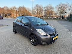 Toyota Yaris - 1.0 VVTi Acces