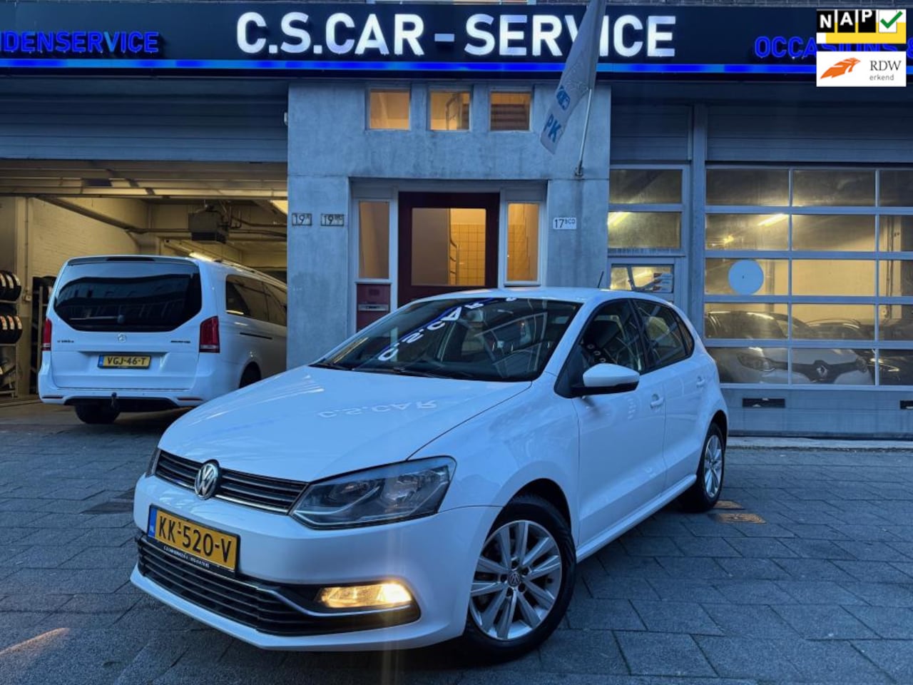 Volkswagen Polo - 1.2 TSI Comfortline Airco | Navi | Cruise | NAP - AutoWereld.nl