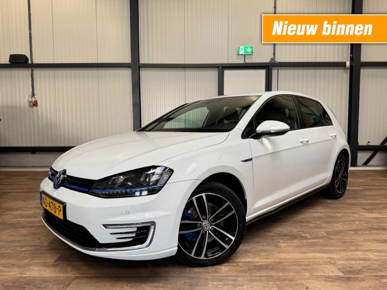 Volkswagen Golf - 1.4 TSI GTE Connected Series / NAVI / CRUISE / 5-Drs / - AutoWereld.nl