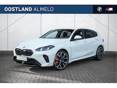 BMW 1-serie - 120 M Sport Automaat / Sportstoelen / M Adaptief onderstel / Achteruitrijcamera / Comfort
