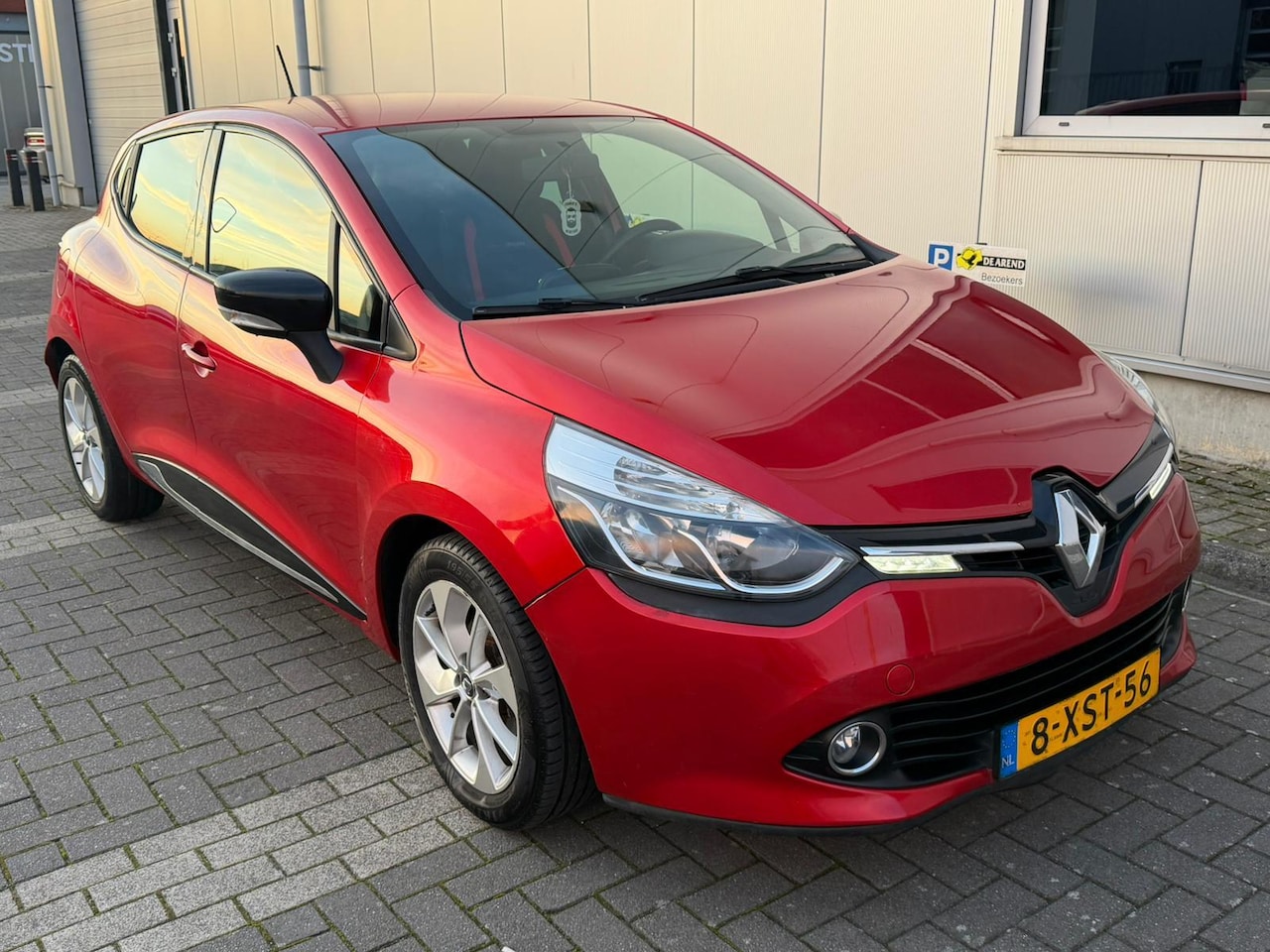 Renault Clio - 0.9 TCe Expression 0.9 TCe Expression - AutoWereld.nl