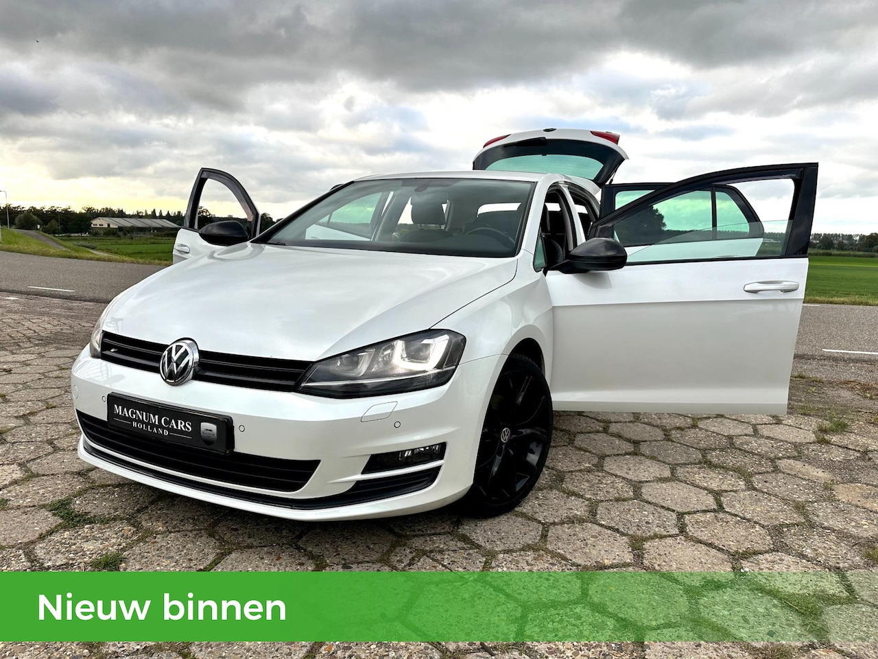 Volkswagen Golf - 1.4 TSI R-LINE| 5DRS| XENON| AIRCO|STOEL VERWARMING| NIEUWE APK - AutoWereld.nl