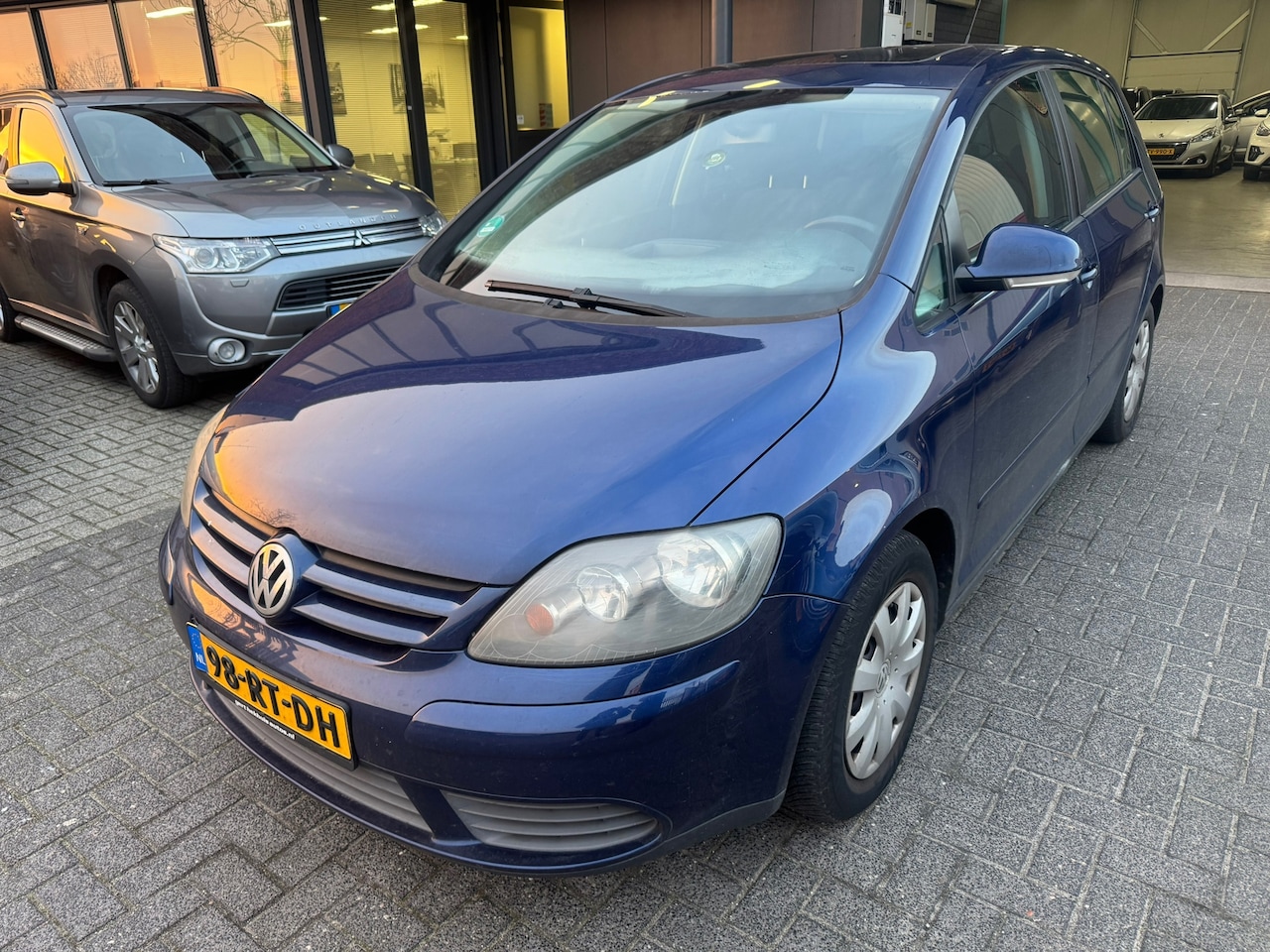 Volkswagen Golf Plus - 1.6 FSI Comfortline 5DRS AIRCO - AutoWereld.nl