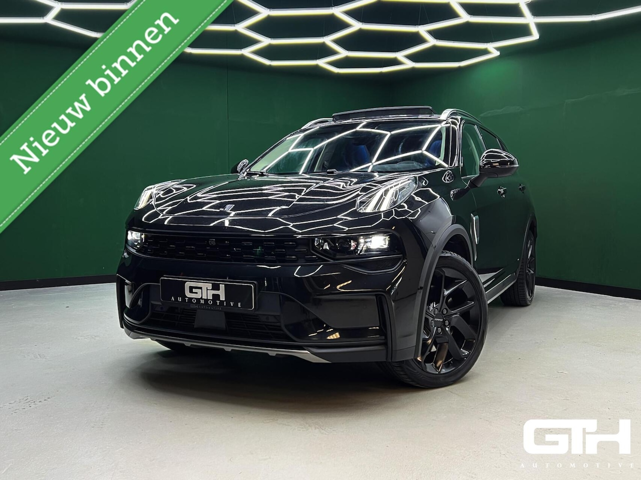 Lynk & Co 01 - 1.5 Black pack | Keyless | Pano | 360 Camera - AutoWereld.nl