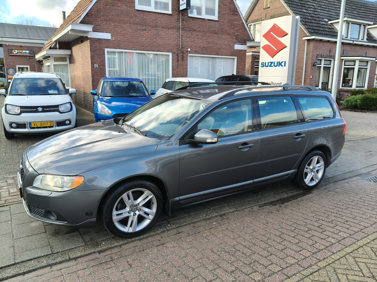Volvo V70 - 2.0F - AutoWereld.nl