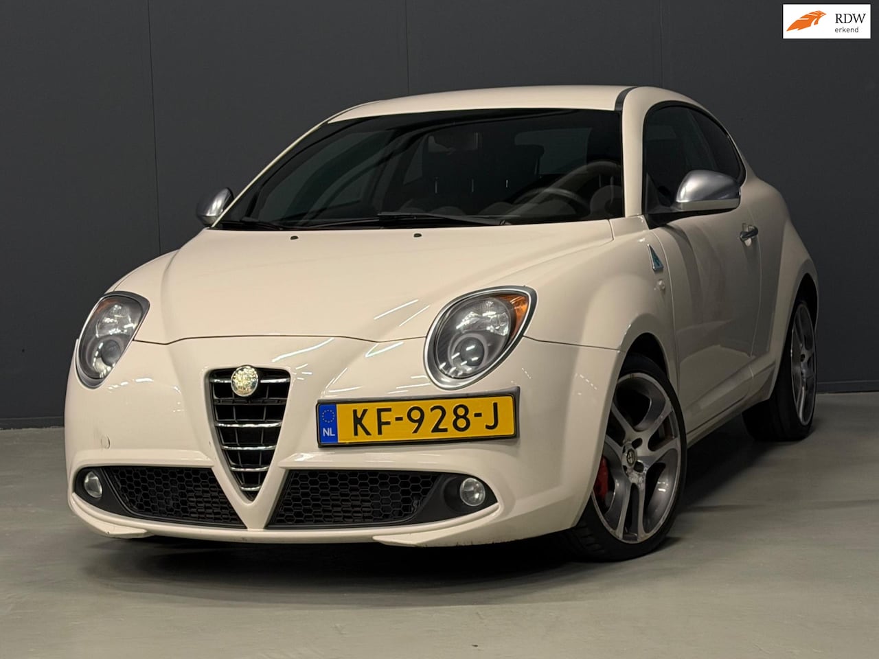 Alfa Romeo MiTo - 1.4 T Quadrifoglio Verde CRUISE/6-BAK/PDC/BLUE&ME | NETTE AUTO ! - AutoWereld.nl