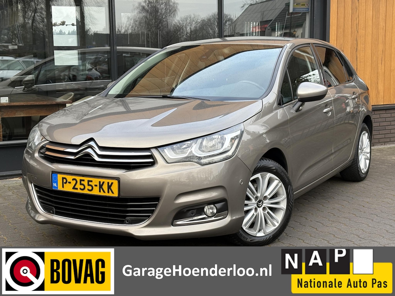 Citroën C4 - 1.2 130pk Cruise control, Afn. Trekhaak, PDC, Navi, Garantie - AutoWereld.nl