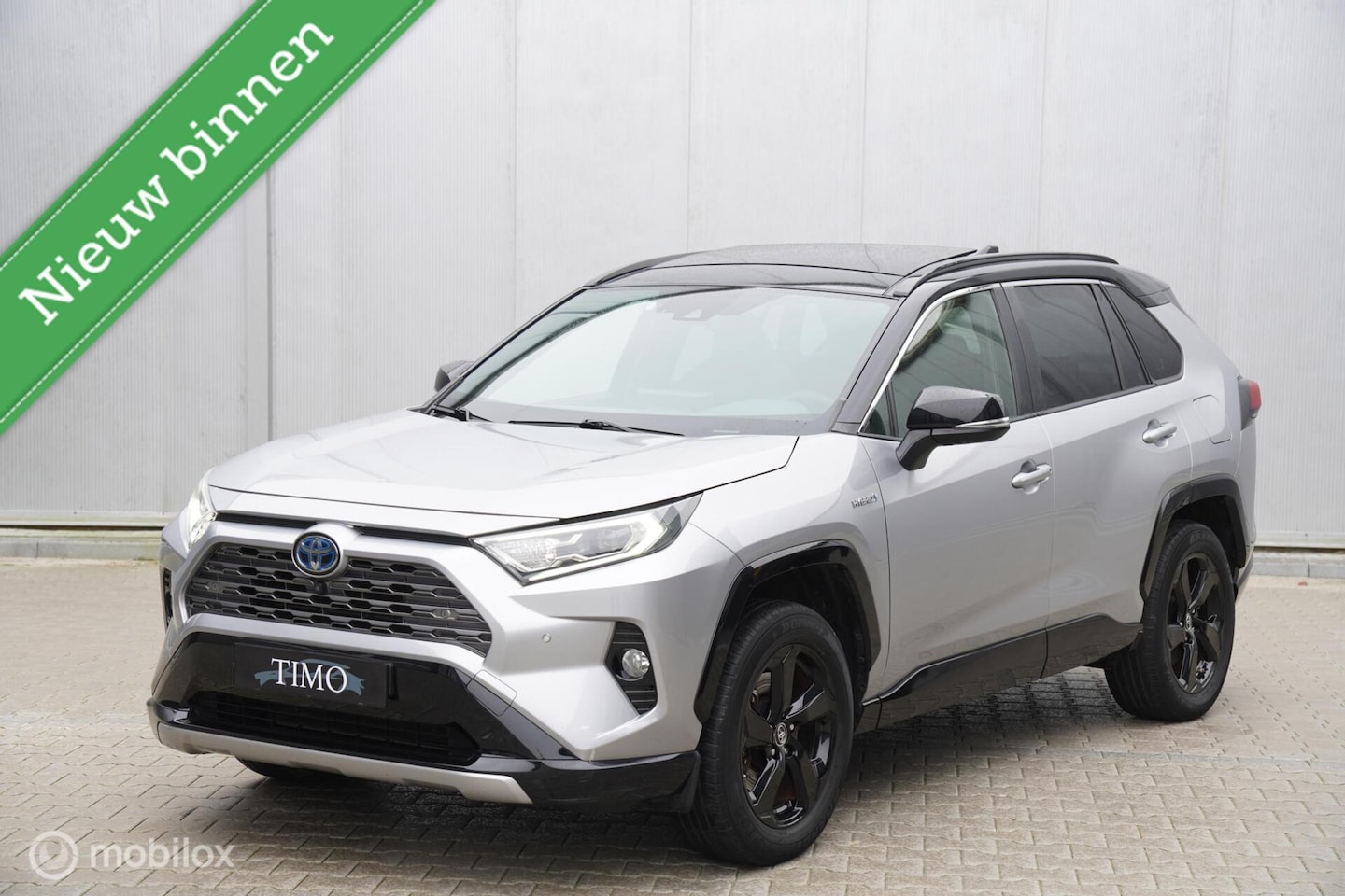 Toyota RAV4 - 2.5 Hybrid|AWD|1650 Trekgewicht|Bi-Tone|Pano|360° - AutoWereld.nl