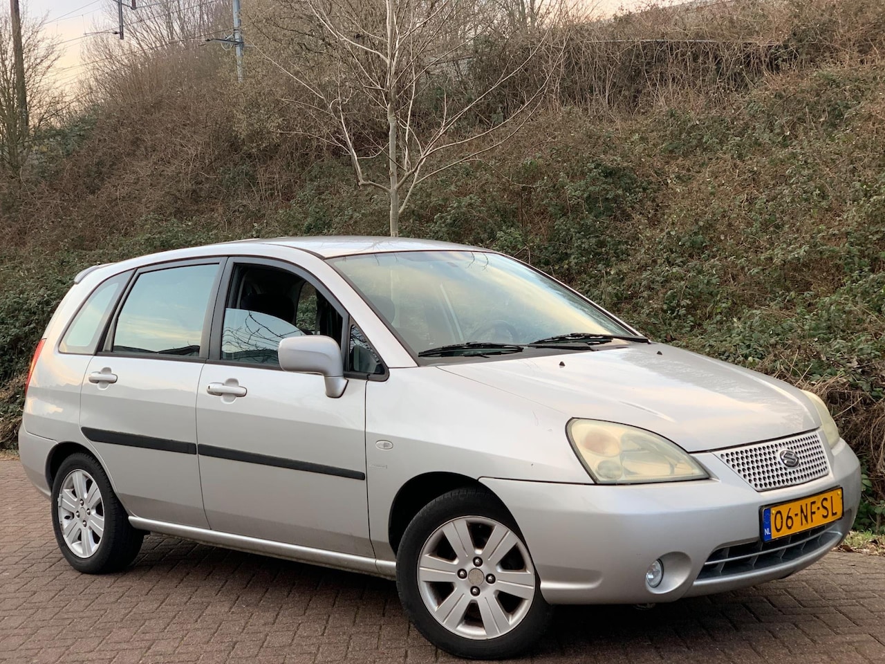 Suzuki Liana - 1.6 S-Limited NIEUWE APK 01-2027 ! AIRCO SPOTGOEDKOOP! - AutoWereld.nl
