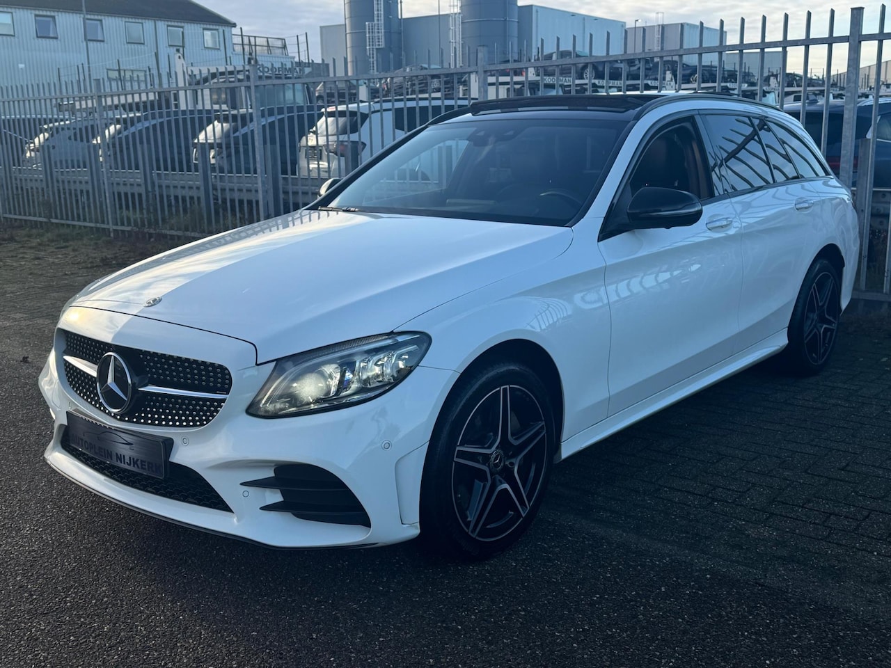 Mercedes-Benz C-klasse Estate - C400 4MATIC Premium Plus Pack Virtual Pano Multibeam AMG - AutoWereld.nl