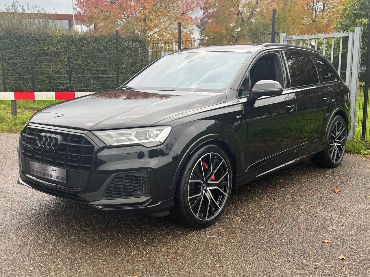 Audi Q7 - 55 TFSI quattro RS zetels Black Optic Pano Ambient 22inch - AutoWereld.nl