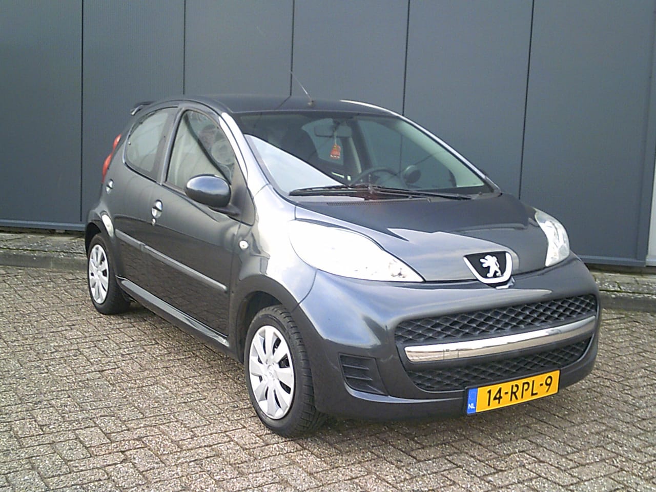 Peugeot 107 - 1.0-12V Accent 107 / airco / stuurbekrachtiging - AutoWereld.nl