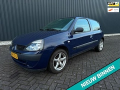 Renault Clio - 1.2 Community ( NW APK 2027 + STUURBEKRACHTIGING )