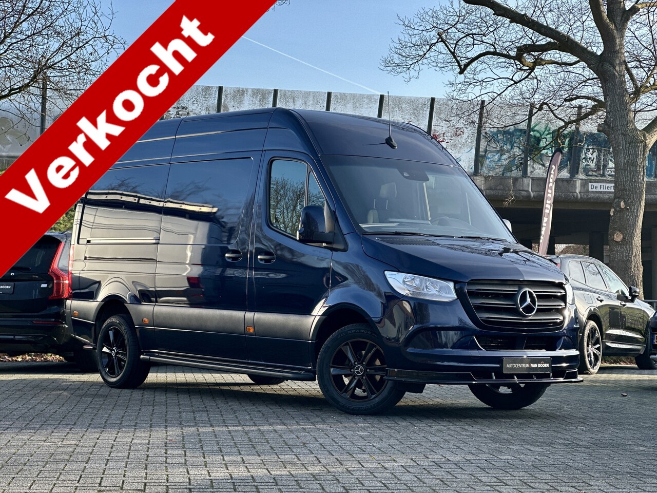 Mercedes-Benz Sprinter - 316 2.2 CDI 164pk | Automaat | L2H2 | Navi | Camera | Trekhaak 3500 kg | Euro 6 | 3-zits | - AutoWereld.nl