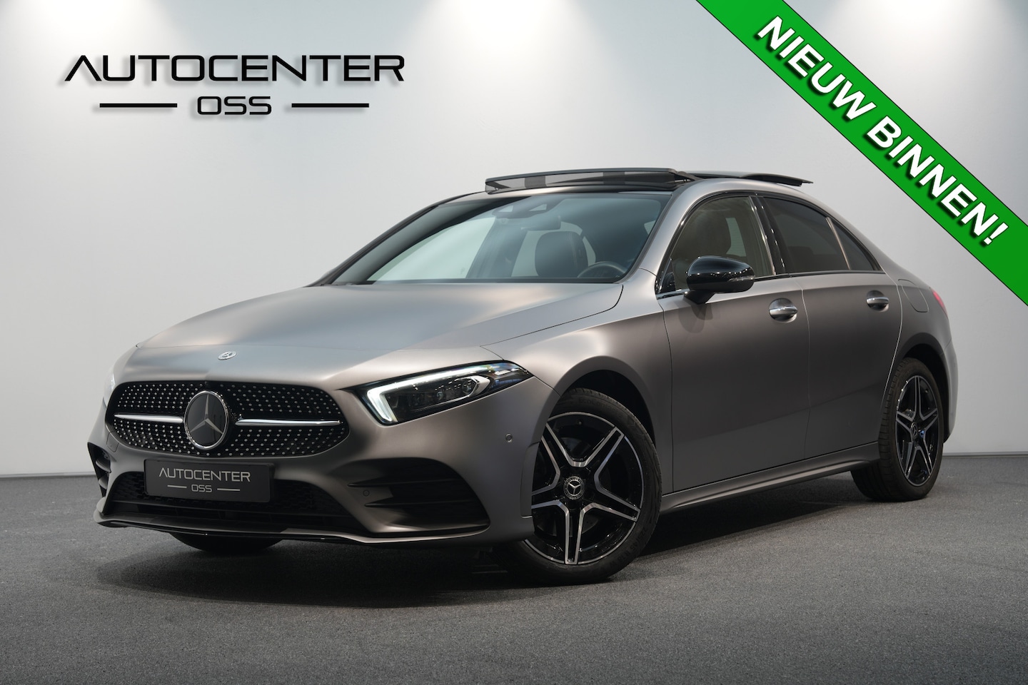 Mercedes-Benz A-klasse - 250 e Limousine AMG ✅ DISTRONIC ✅ PANO ✅ 360 CAM ✅ MULTIBEAM ✅ WIDESCREEN ✅ NIGHT ✅ SFEER - AutoWereld.nl