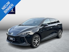 MG MG4 - 64 kWh Luxury LONG RANGE | SOH 97%|18.000KM | DEALER ONDERHOUDEN| 7 JAAR GARANTIE BIJ MG|