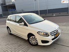 Mercedes-Benz B-klasse - 220 d Ambition AUTOMAAT Clima 5DR
