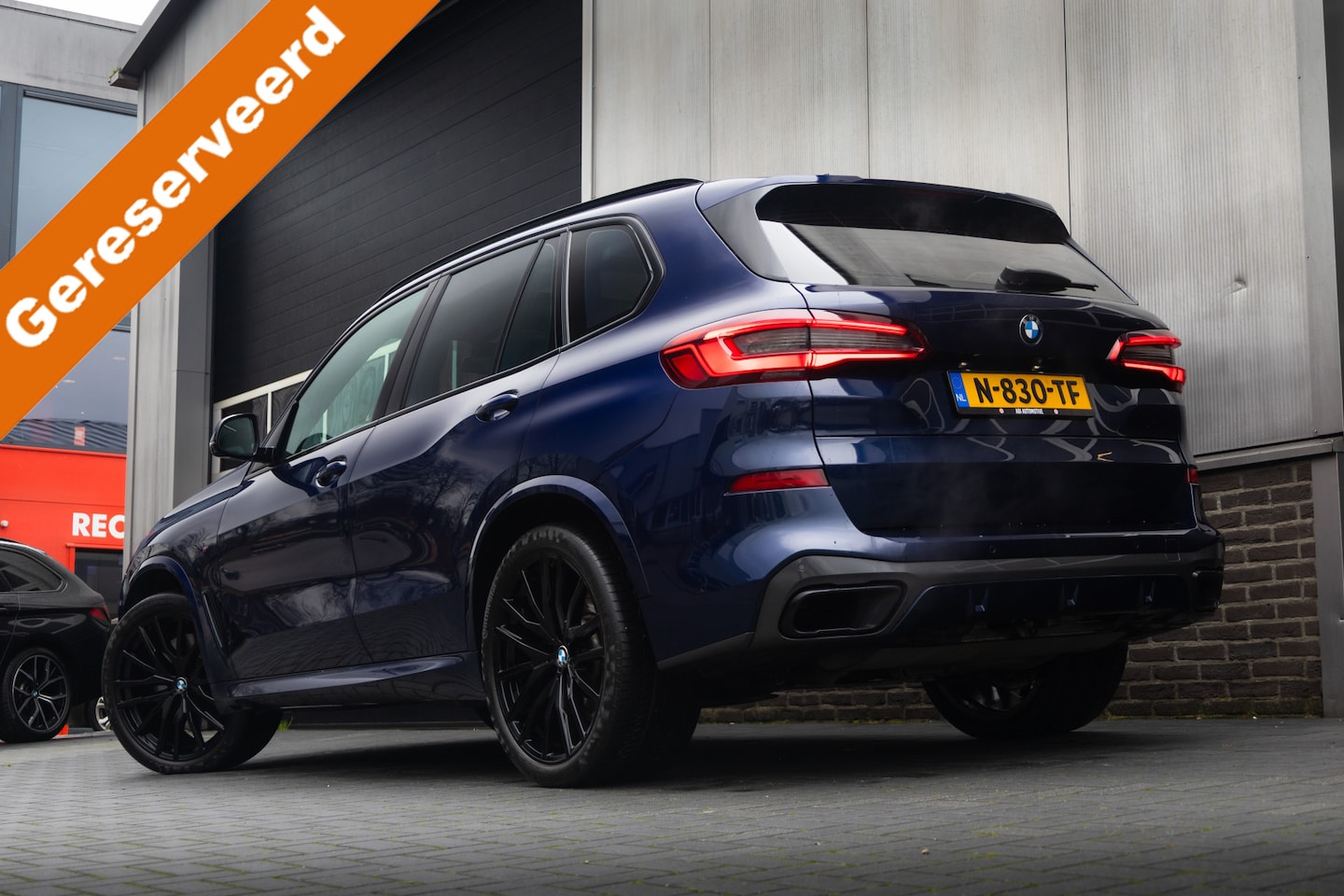 BMW X5 - xDrive40i 340 pk High Executive M-Sportpakket / Pano-Dak/ H&K-Sound/ Comfort-Stoelen/ Stoe - AutoWereld.nl