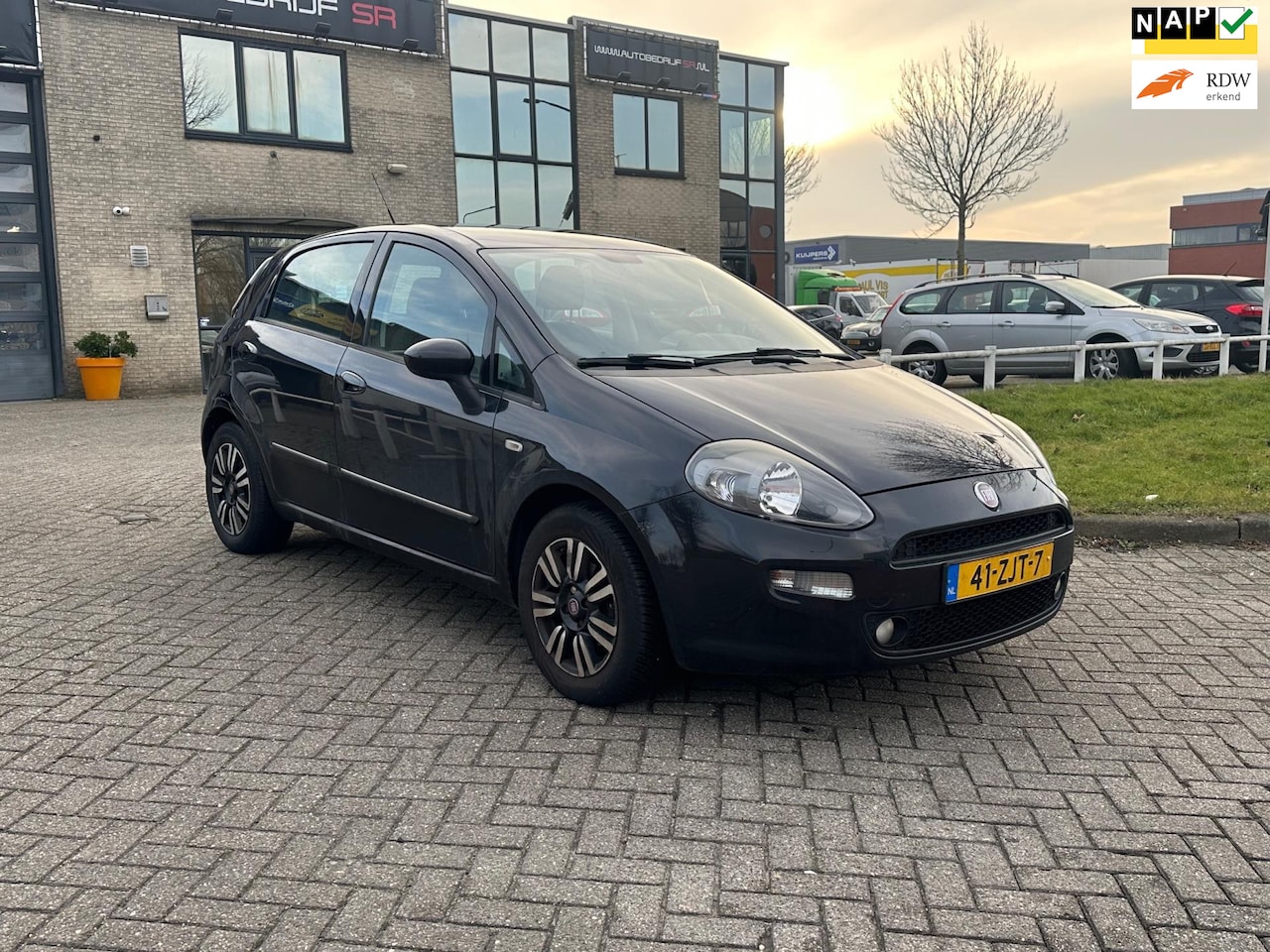 Fiat Punto Evo - 0.9 TwinAir Easy 5 drs NAP! Airco - AutoWereld.nl