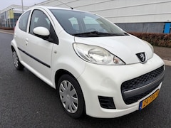 Peugeot 107 - 1.0-12V XS
