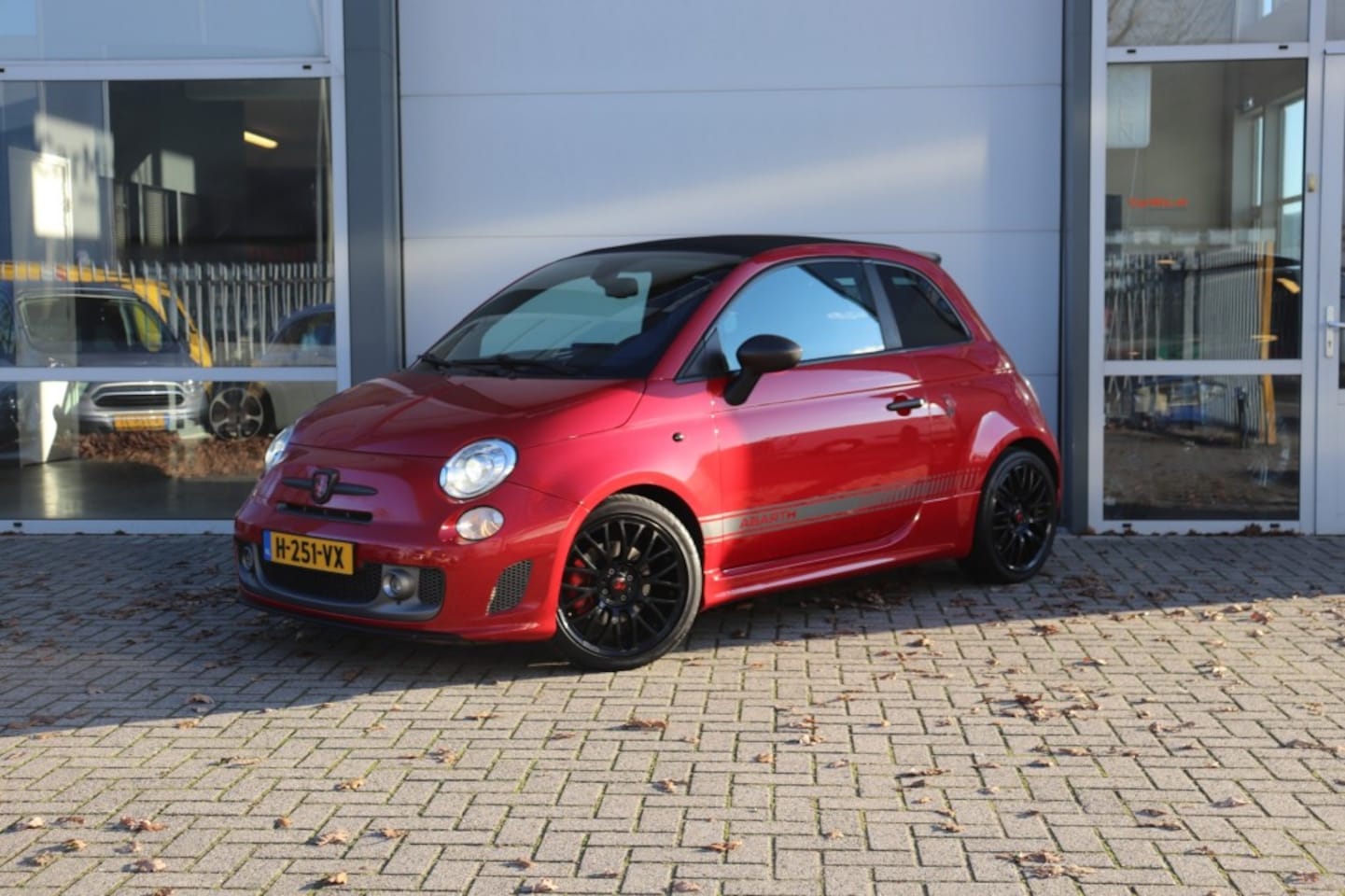 Fiat 500 C - 1.4 T-JET (160PK) ABARTH COMPETIZIONE AUTOMAAT/SABELT/CABRIOLET - AutoWereld.nl