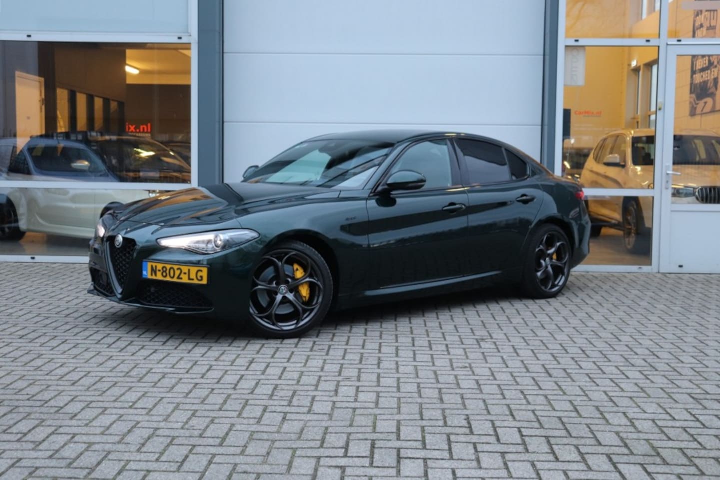 Alfa Romeo Giulia - 2.0T AUT SPRINT/VELOCE.INT/STOEL.STUUR.VERW/ADAP.CRUISE/19 - AutoWereld.nl