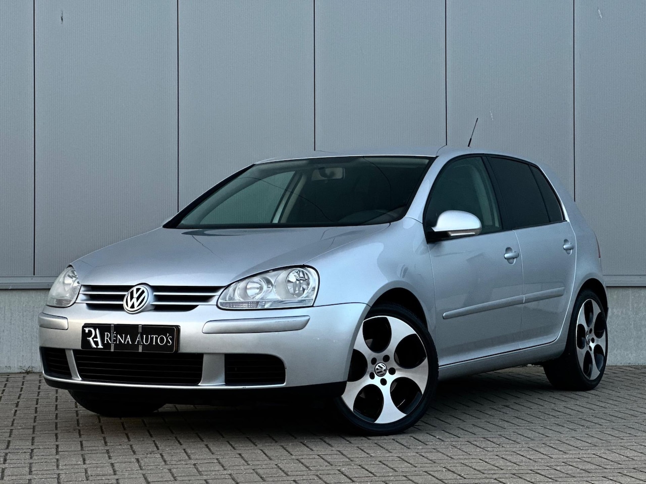 Volkswagen Golf - 1.4 TSI | NAP | Cruise | Airco | CarPlay | Camera | Trekhaak - AutoWereld.nl