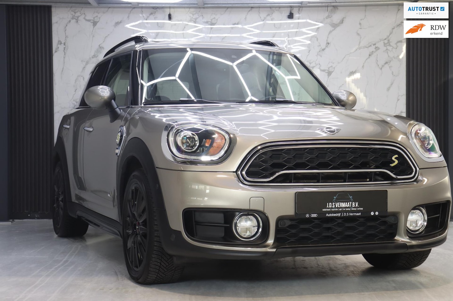 MINI Countryman - Mini 1.5 Cooper S E ALL4 Chili Pano H&K BTW - AutoWereld.nl