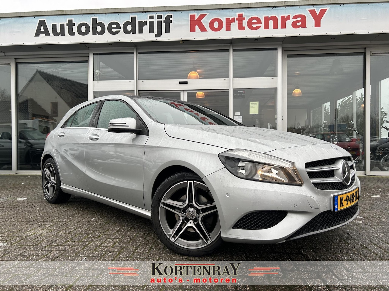 Mercedes-Benz A-klasse - 180 Ambition elekt panorama dak/cruise control/airco/navi/top occasion - AutoWereld.nl