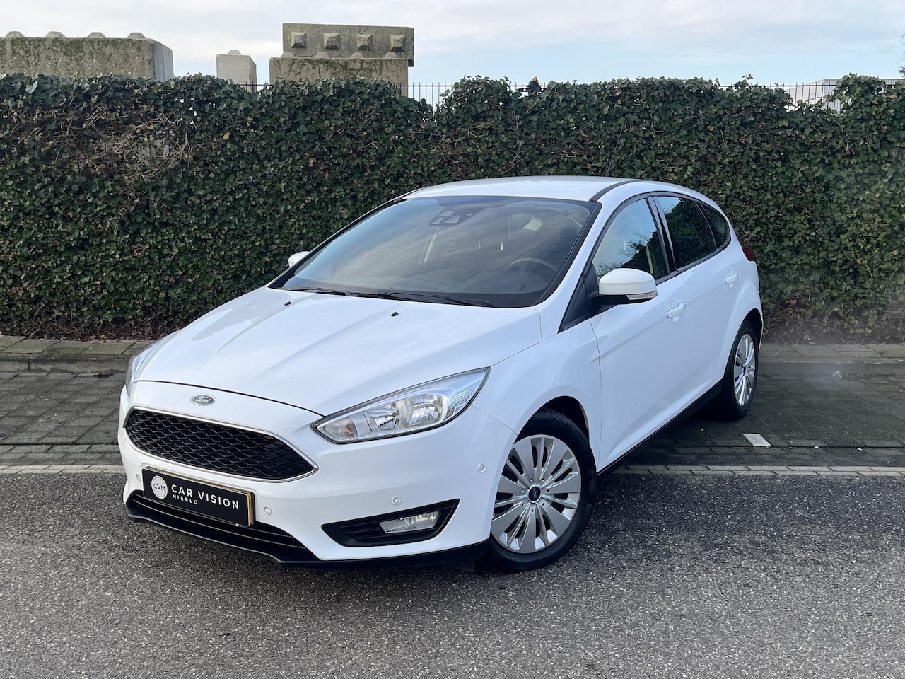Ford Focus - 1.0 Edition * Navi * Nieuwe Distr. * Garantie - AutoWereld.nl