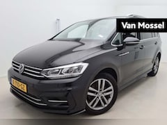 Volkswagen Touran - 1.5 TSI Highline Business R | 7p | 150 PK | Automaat | Achteruitrijcamera | Navigatiesyste