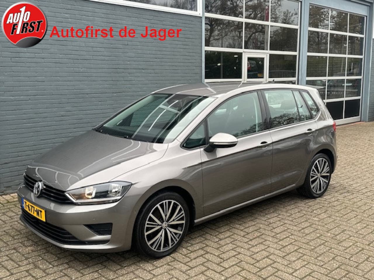 Volkswagen Golf Sportsvan - 1.2 TSI Highline Automaat - AutoWereld.nl