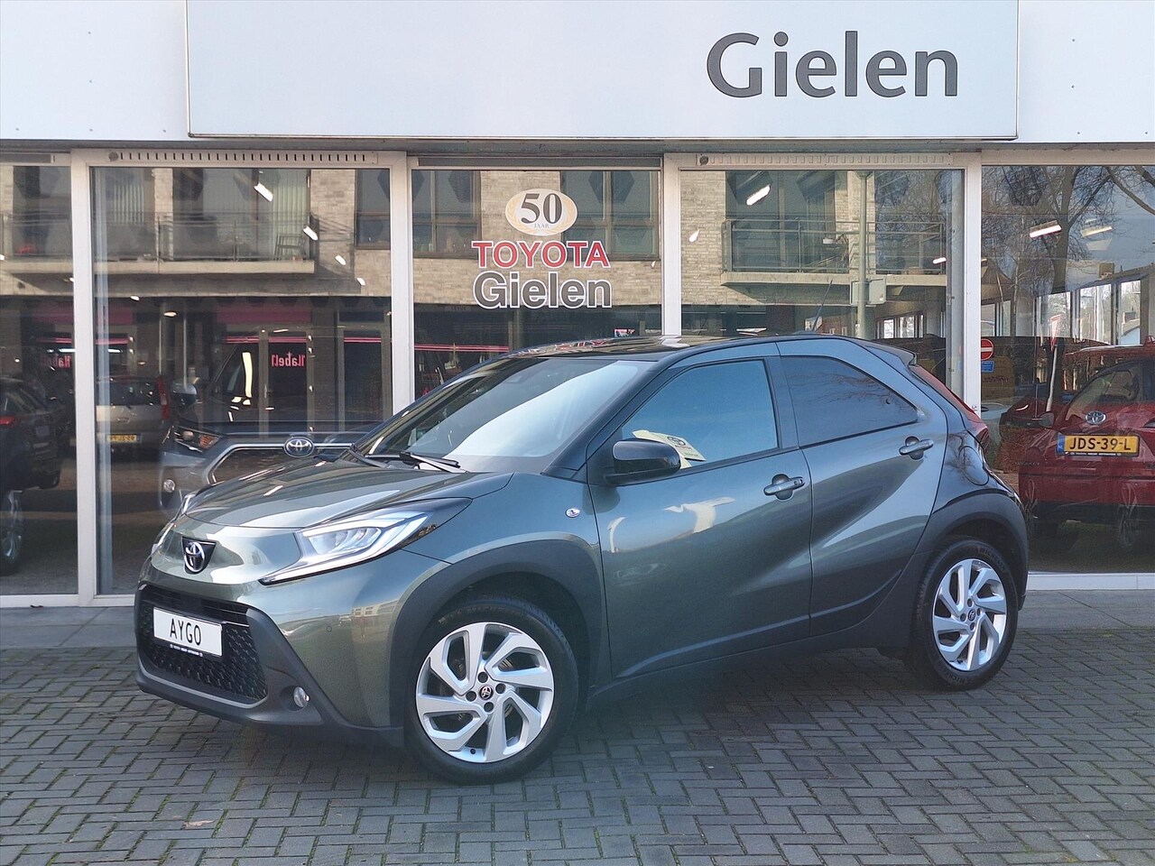 Toyota Aygo X - 1.0 VVT-i MT Pulse Premium | Keyless, Stoelverwarming, Startknop, Bi-Tone, Apple CarPlay/A - AutoWereld.nl