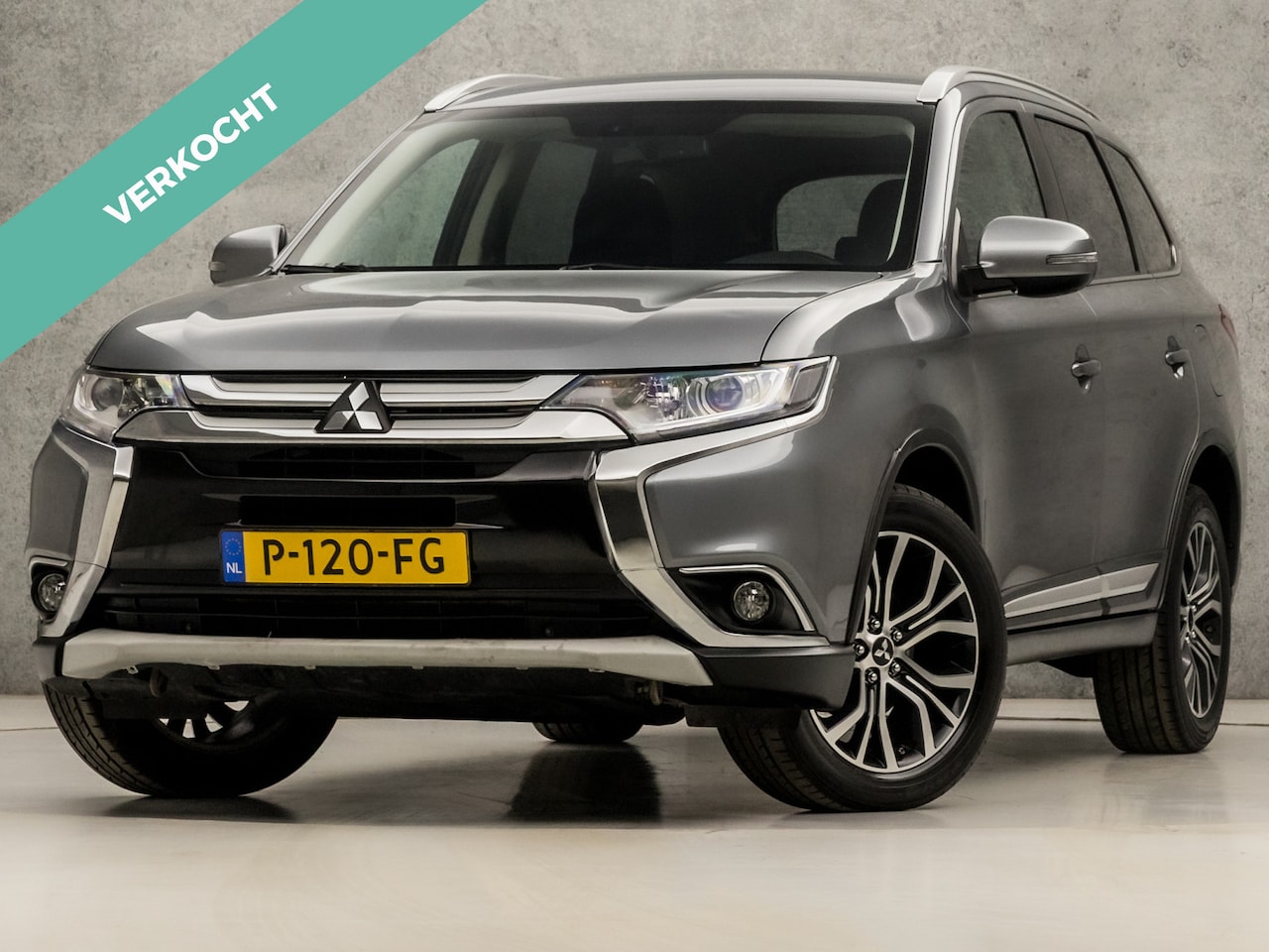 Mitsubishi Outlander Sport - 2.0 150Pk Automaat (APPLE CARPLAY, NAVIGATIE, CLIMATE, STOELVERWARMING, CAMERA, GETINT GLA - AutoWereld.nl