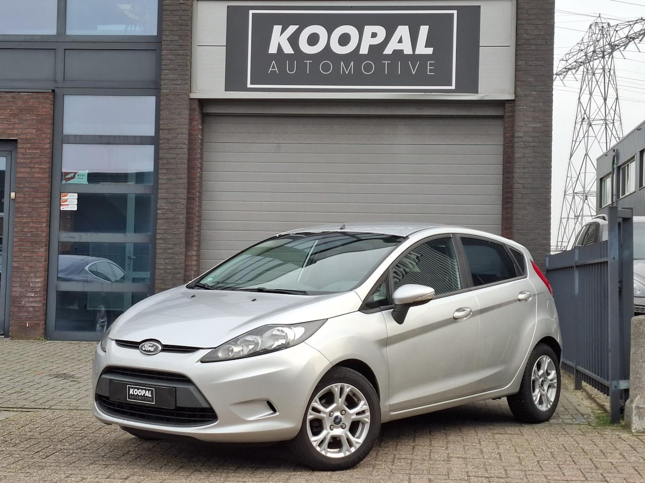 Ford Fiesta - 1.25 Titanium | Stoelverwarming | Airco | 82PK - AutoWereld.nl