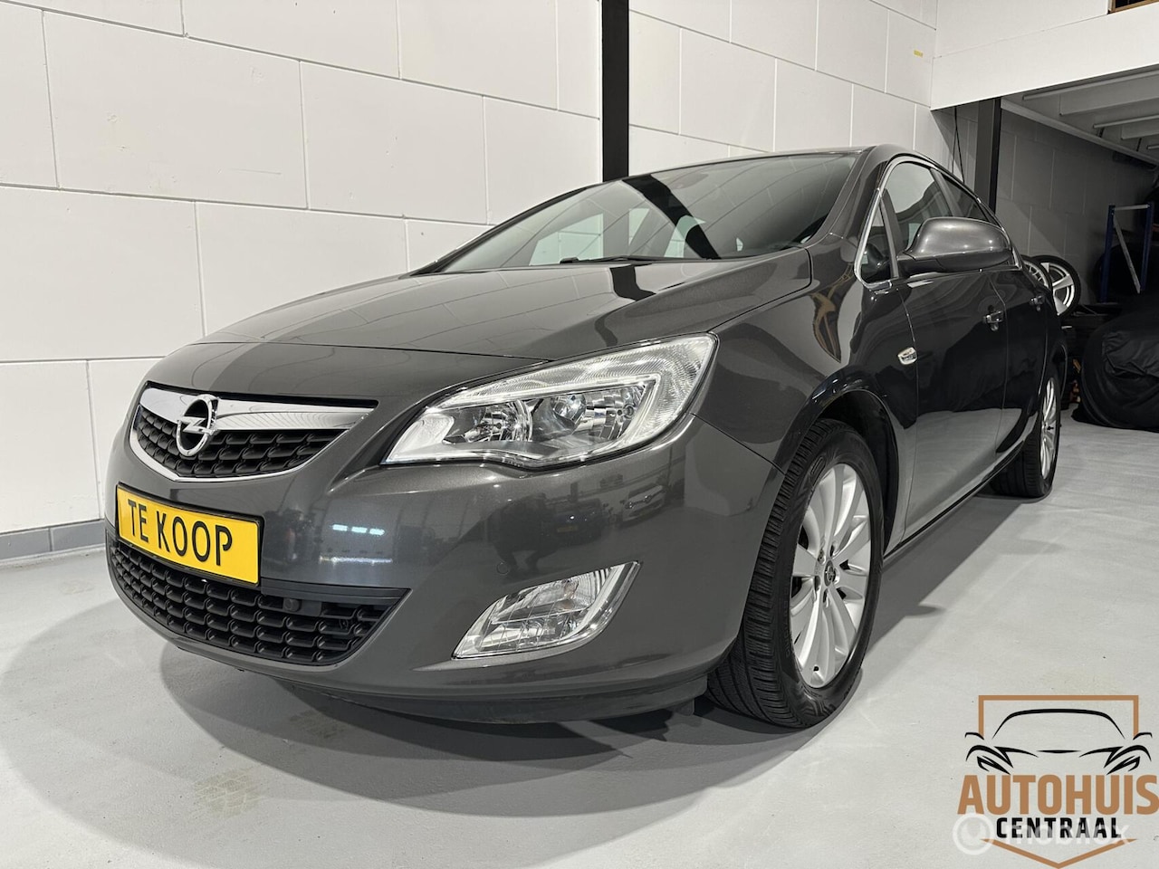 Opel Astra - 1.4 Turbo Cosmo*NwAPK*Airco*Navi*PDC* - AutoWereld.nl