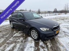 BMW 3-serie - 318i Special Edition